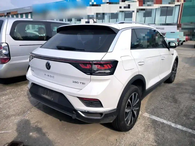 Volkswagen T-Roc — Фото автомобиля 6