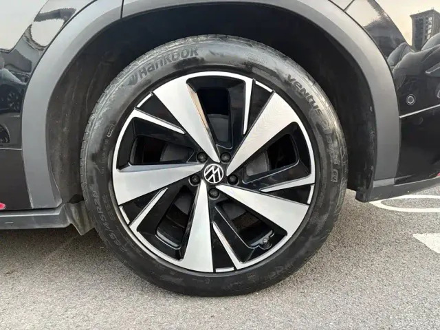 Volkswagen ID.6 X 2023 Ultimate Smart Long Range Edition — Фото автомобиля 12