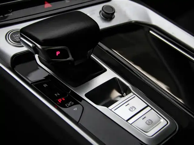 Audi Q6 — Фото автомобиля 19