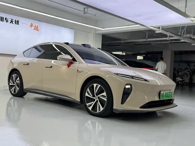 Nio ET5 — Фото автомобиля 3