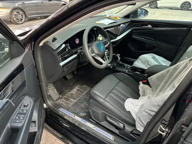 Volkswagen Passat — Фото автомобиля 4