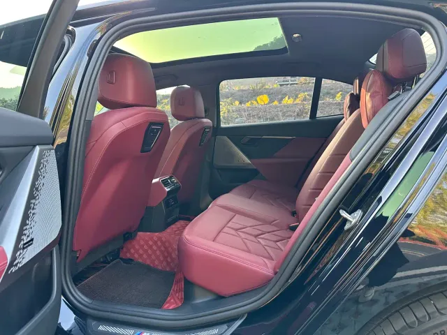 BMW 5 Series — Фото автомобиля 9