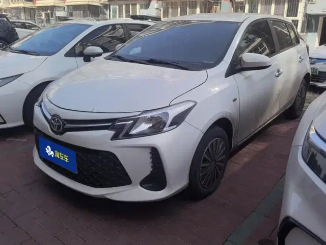 Фотография автомобиля — Toyota Vios FS