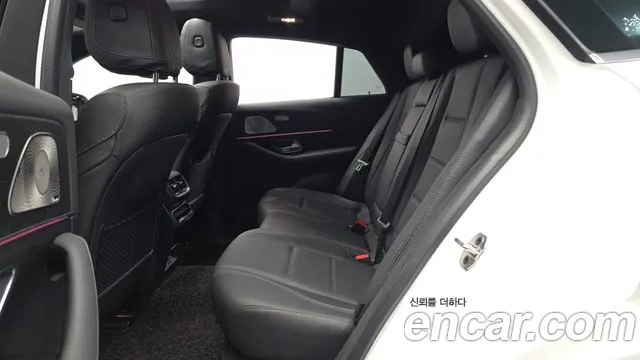 Mercedes-Benz GLE-Class — Фото автомобиля 16