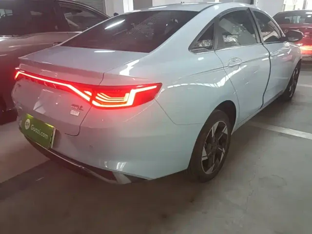 Geely Emgrand L — Фото автомобиля 6