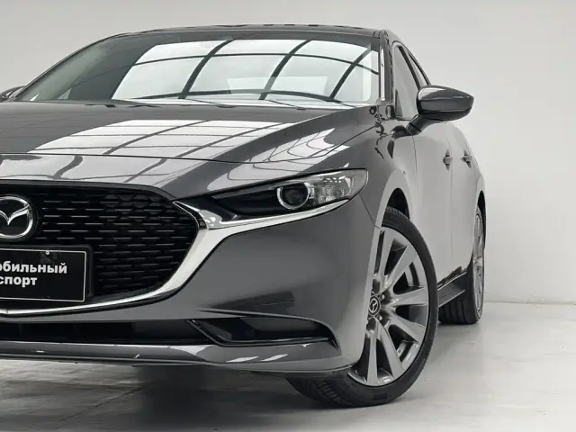 Mazda Axela — Фото автомобиля 4