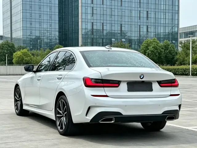 BMW BMW 3 Series 2022 320Li M Sport Package — Фото автомобиля 14