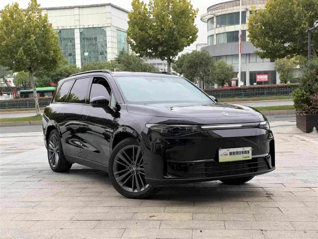 Leapmotor C16 — Фото автомобиля 3