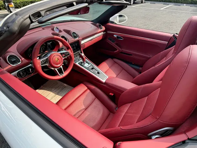 Porsche 718 — Фото автомобиля 11