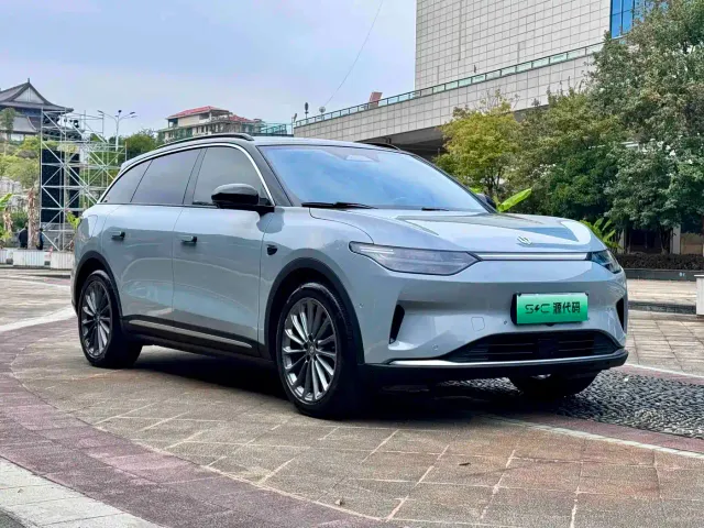 Leapmotor C11 — Фото автомобиля 6
