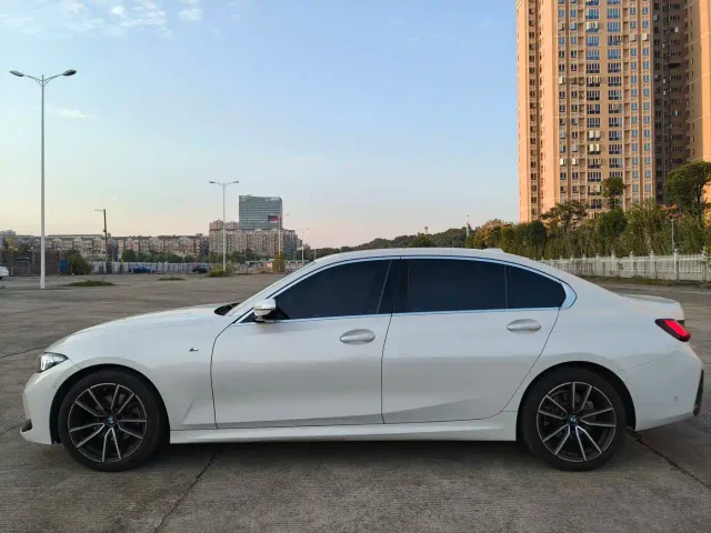BMW 3 Series — Фото автомобиля 5
