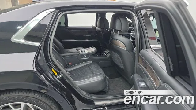 Genesis G90 Бензин 3.5 турбо AWD — Фото автомобиля 11