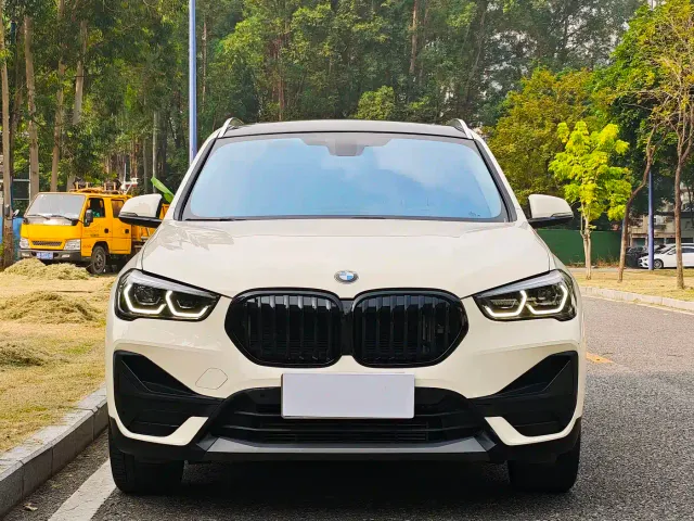BMW X1 — Фото автомобиля 2
