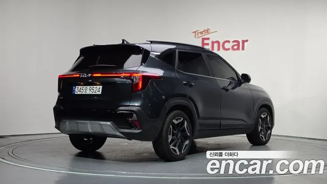 Kia Seltos Бензин 1.6 турбо 2WD — Фото автомобиля 2