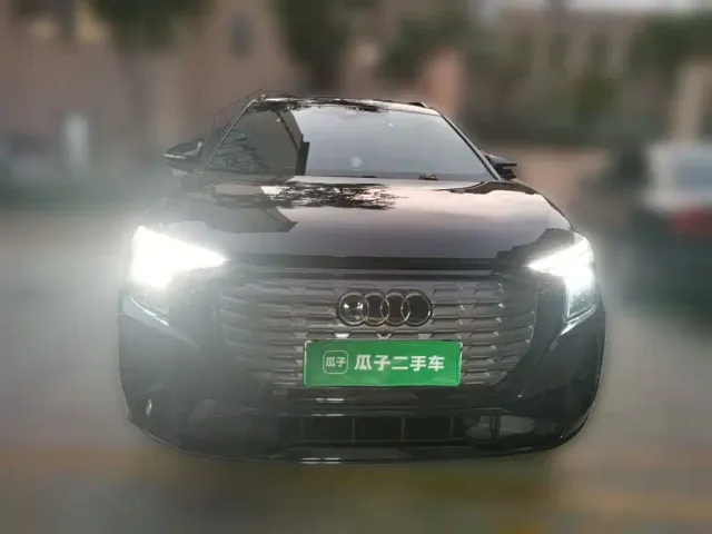 Audi Q5 e-tron — Фото автомобиля 2