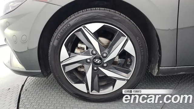 Hyundai AVANTE Avante (CN7) — Фото автомобиля 5