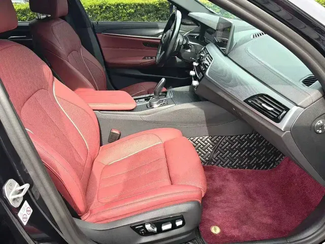 BMW 5 Series — Фото автомобиля 7