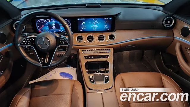 Mercedes-Benz E-Class — Фото автомобиля 7