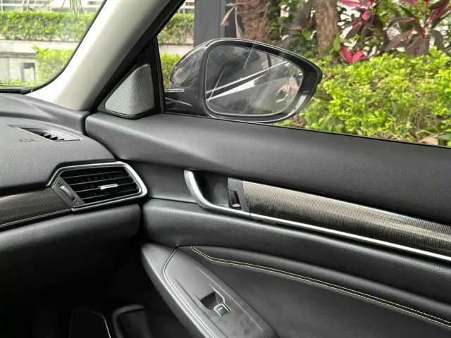 Honda Accord — Фото автомобиля 21