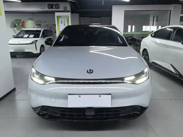 Leapmotor Leapmotor C01 2023 525 Comfort Edition — Фото автомобиля 2