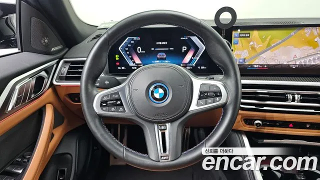 BMW i4 — Фото автомобиля 15