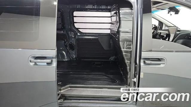Hyundai Staria Staria Карго 3 места — Фото автомобиля 19