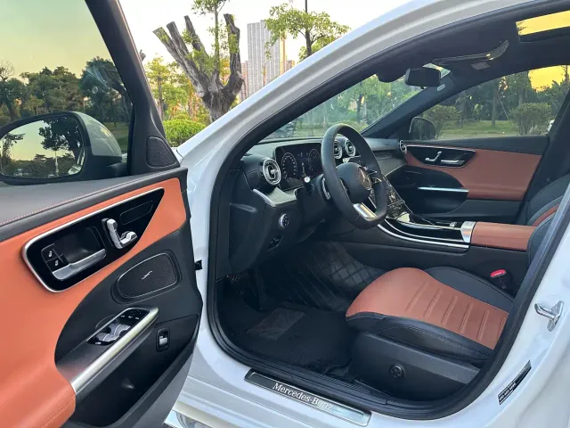Mercedes-Benz C-Class — Фото автомобиля 4