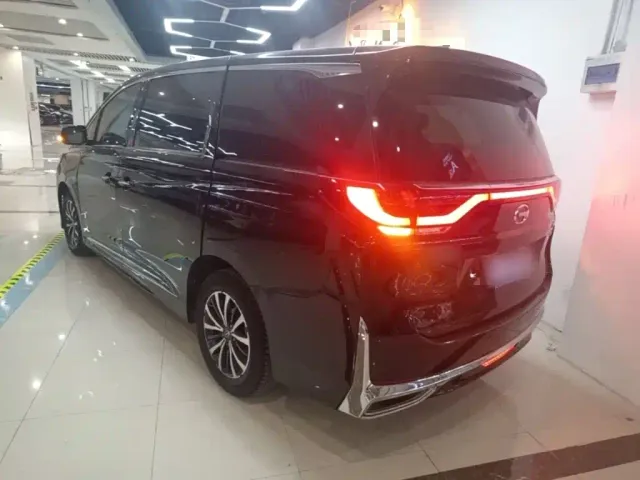 GAC Trumpchi M8 — Фото автомобиля 4