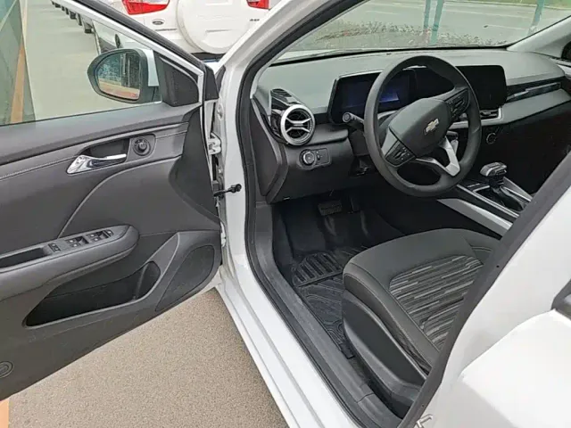 Chevrolet Monza — Фото автомобиля 15