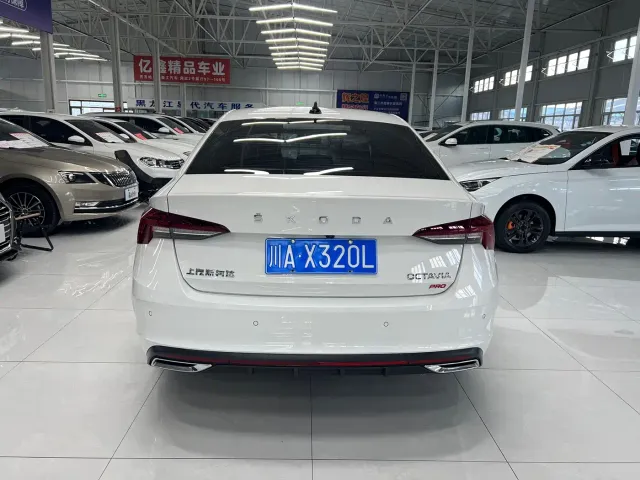 Skoda Octavia — Фото автомобиля 8