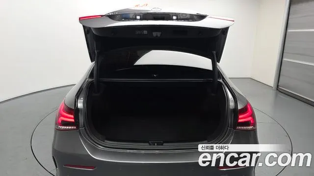 Mercedes-Benz A-Class — Фото автомобиля 20
