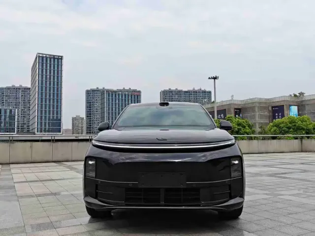 Фотография автомобиля — Li Auto L6