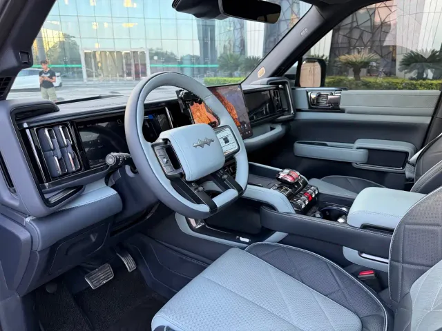 BYD FangChengBao Leopard 5 — Фото автомобиля 9
