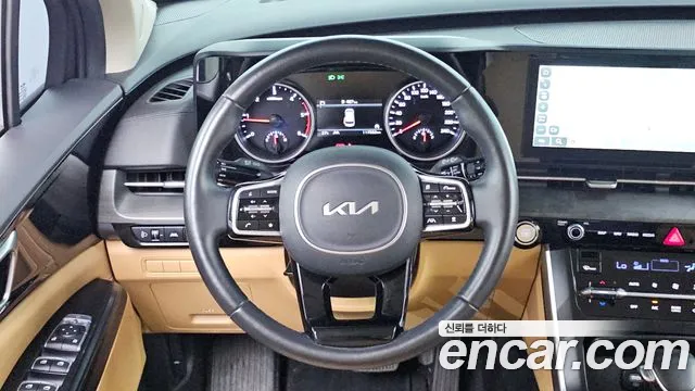 Kia Carnival Generation 4 — Фото автомобиля 12