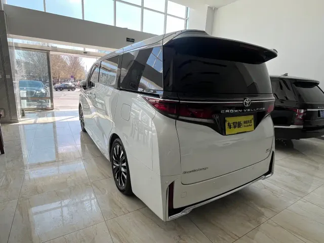 Toyota Vellfire — Фото автомобиля 3