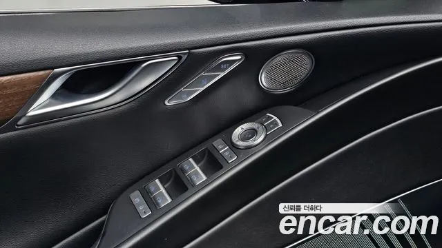 Genesis G80 Electrified G80 (RG3) — Фото автомобиля 24