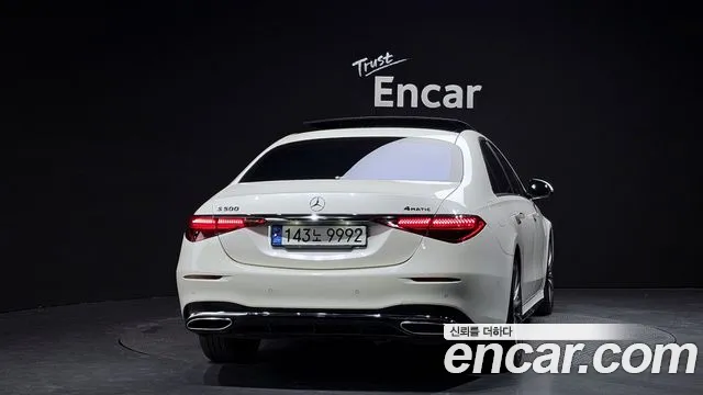 Mercedes-Benz S-Class — Фото автомобиля 2
