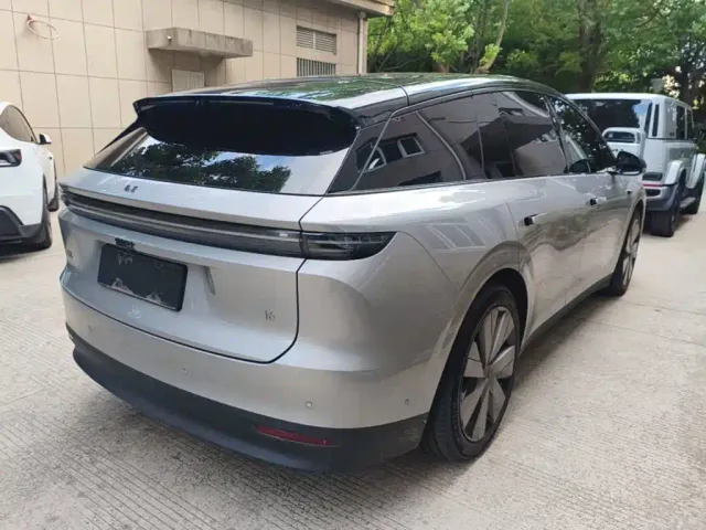 Li Auto i6 — Фото автомобиля 6