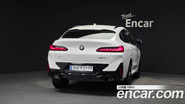 BMW X4 xDrive20i M Sport Pro — Фото автомобиля 4