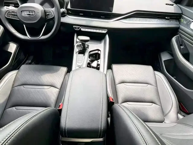 Geely Xingrui — Фото автомобиля 5