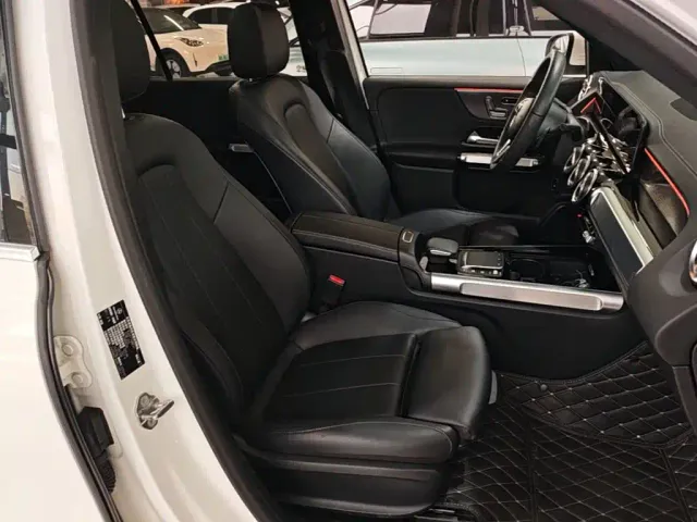 Mercedes-Benz EQB — Фото автомобиля 24