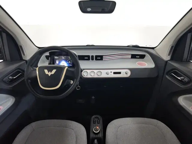 Wuling Hongguang Mini EV — Фото автомобиля 5