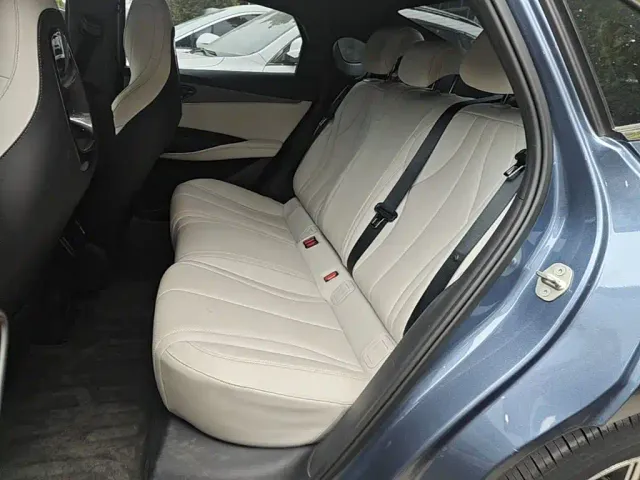 BYD Seal 06 — Фото автомобиля 16