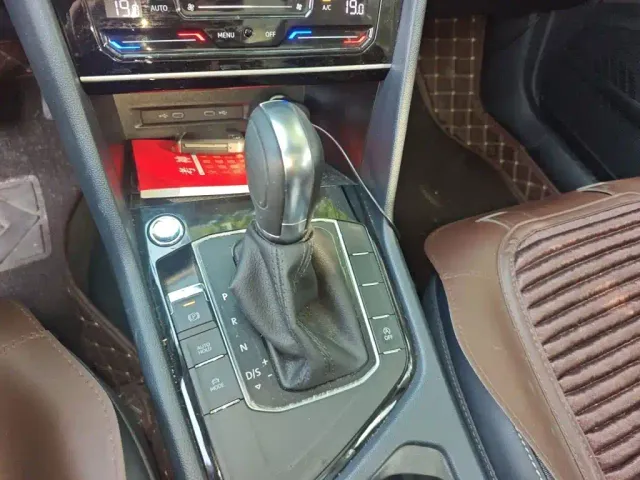 Volkswagen Tharu — Фото автомобиля 6
