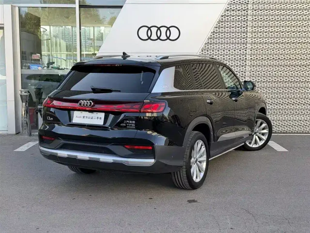 Audi Q6 — Фото автомобиля 4