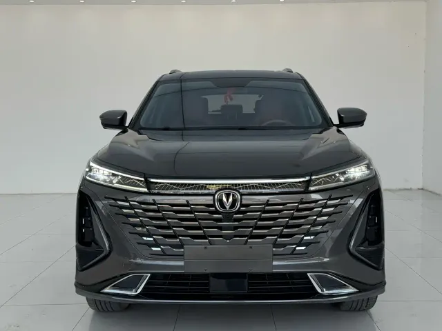 Changan CS75 Plus — Фото автомобиля 2