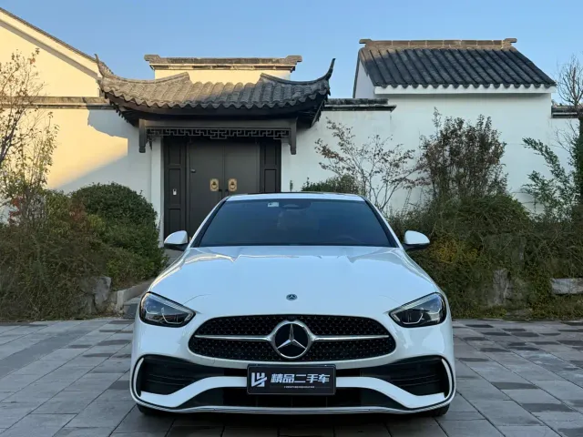 Mercedes-Benz C-Class — Фото автомобиля 2