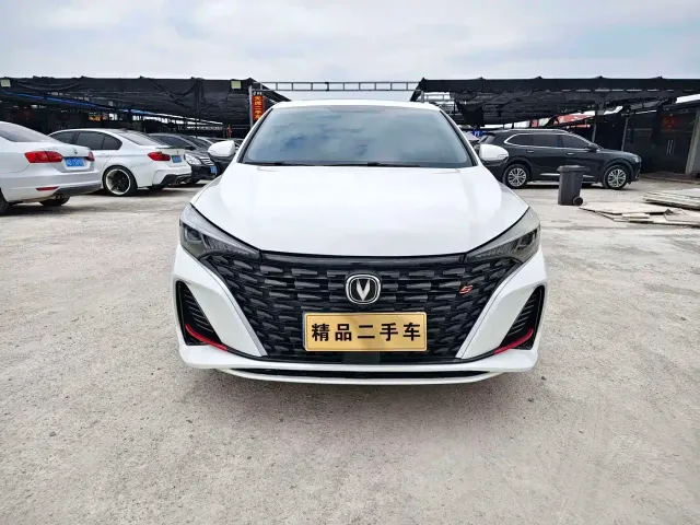 Changan Eado — Фото автомобиля 2