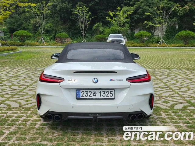 BMW Z4 — Фото автомобиля 4