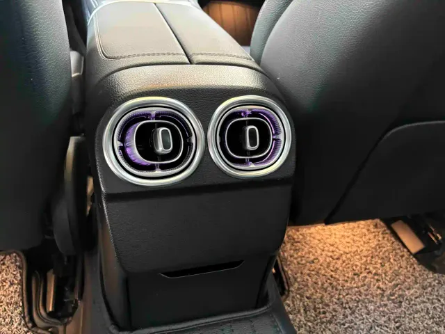 Mercedes-Benz C-Class — Фото автомобиля 27